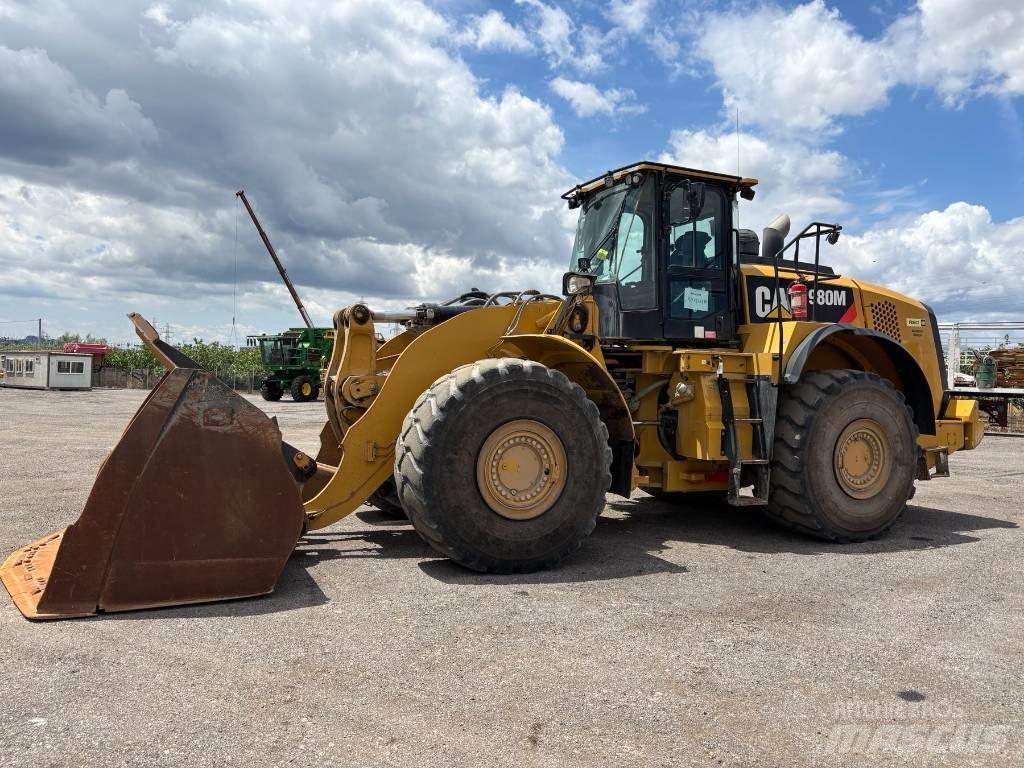 CAT 980 M لوادر بعجل