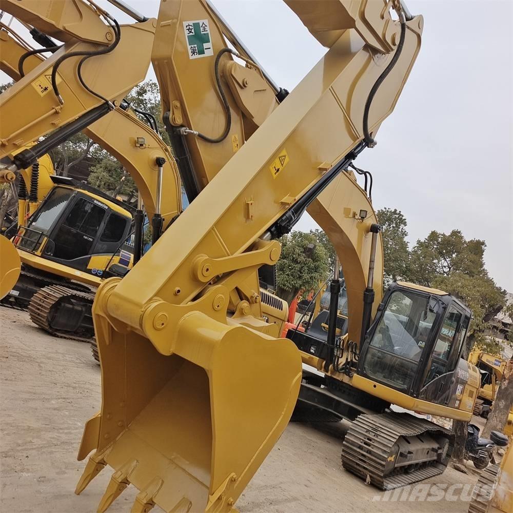 CAT 320 GC حفارات زحافة