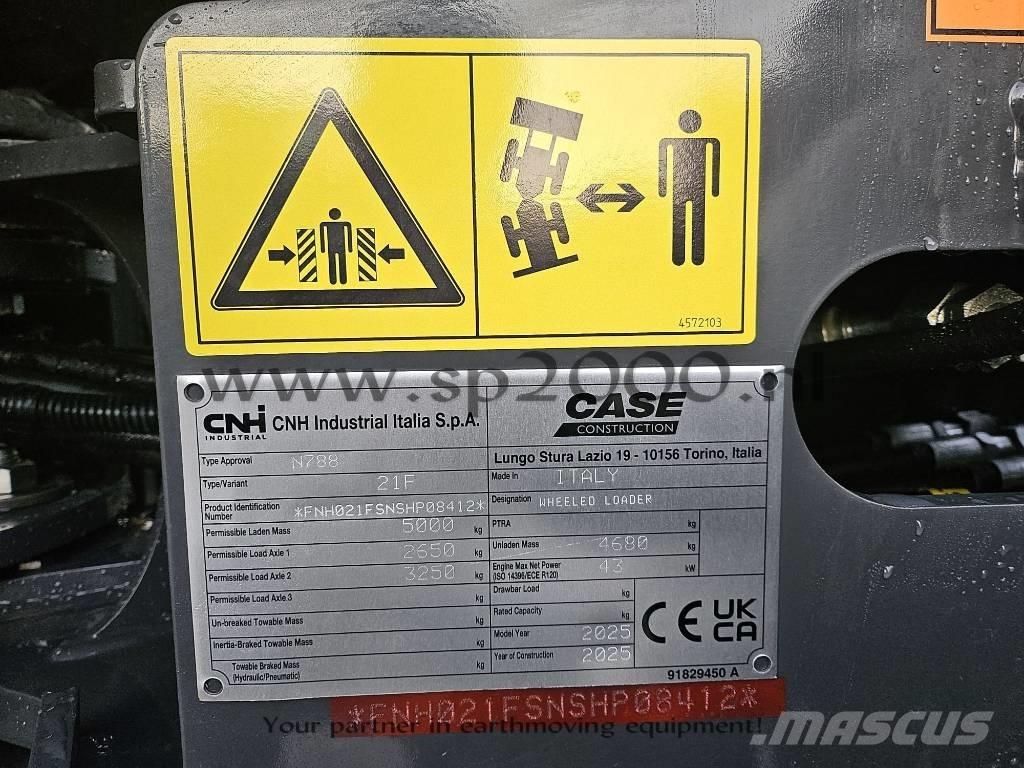 CASE 21F لوادر صغيرة