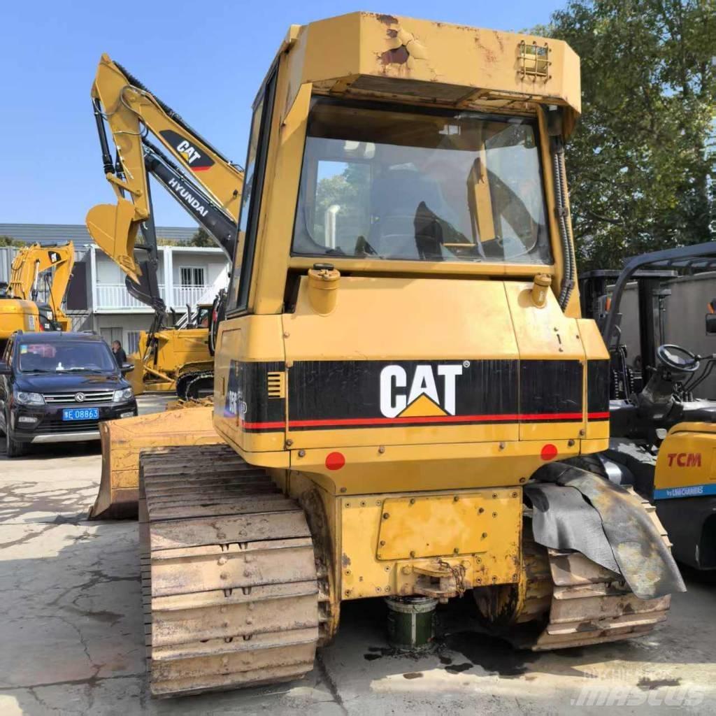 CAT D 5 G LGP بلدوزرات مجنزرة