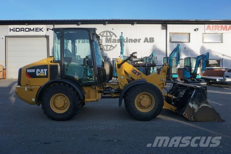 CAT 906 M لوادر بعجل
