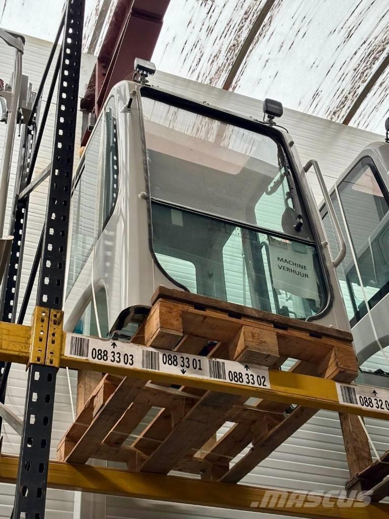 Takeuchi TB 225 حفارات صغيرة أقل من 7 طن (حفارات صغيرة)