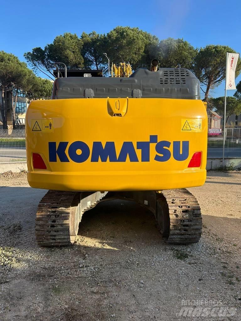 Komatsu PC210NLC-11 حفارات زحافة