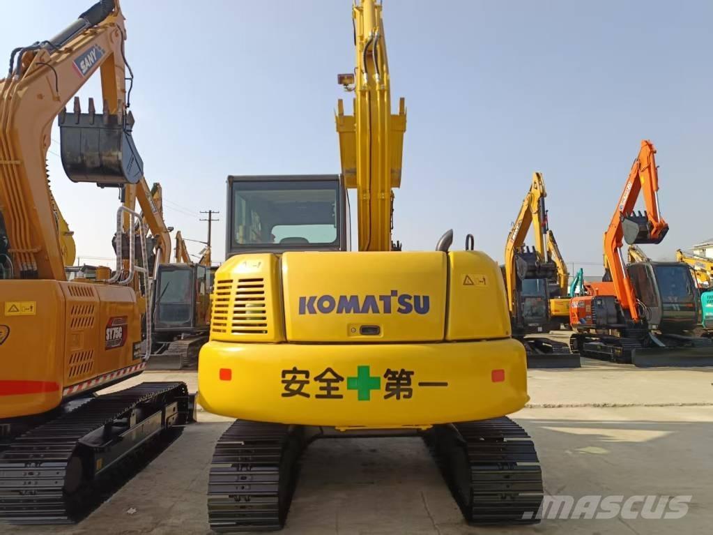 Komatsu PC 70-8 حفارات زحافة