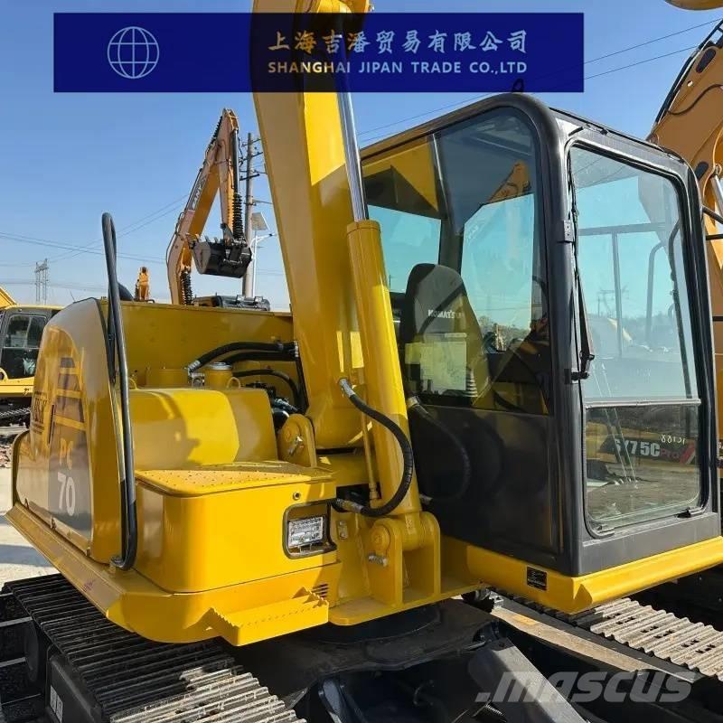 Komatsu PC 70 حفارات زحافة