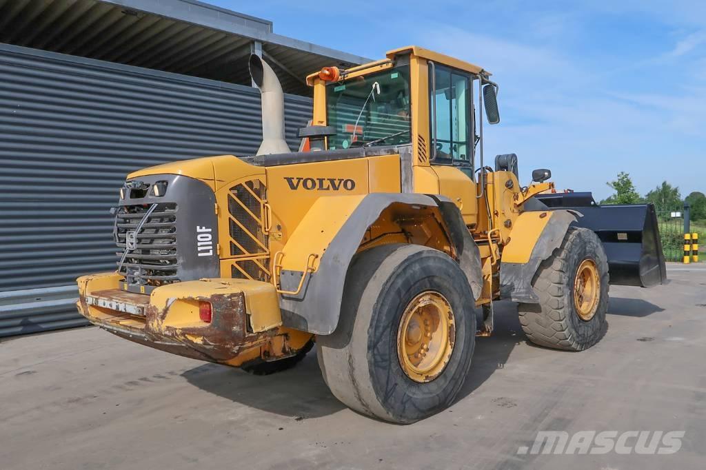 Volvo L110F لوادر بعجل
