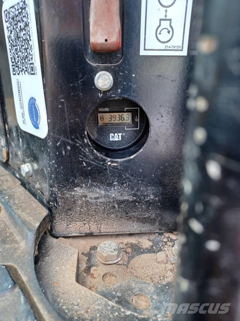 CAT 305 D حفارات صغيرة أقل من 7 طن (حفارات صغيرة)
