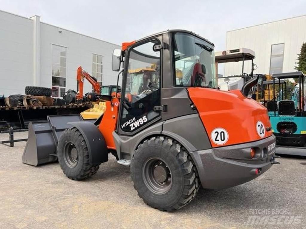 Hitachi ZW95-6C لوادر بعجل