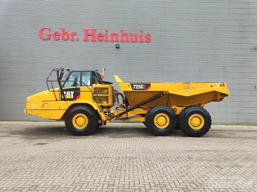 CAT 725 C2 6x6 ساحبات مفصلية