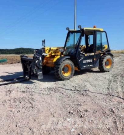 JCB 525-60 مناولات متداخلة