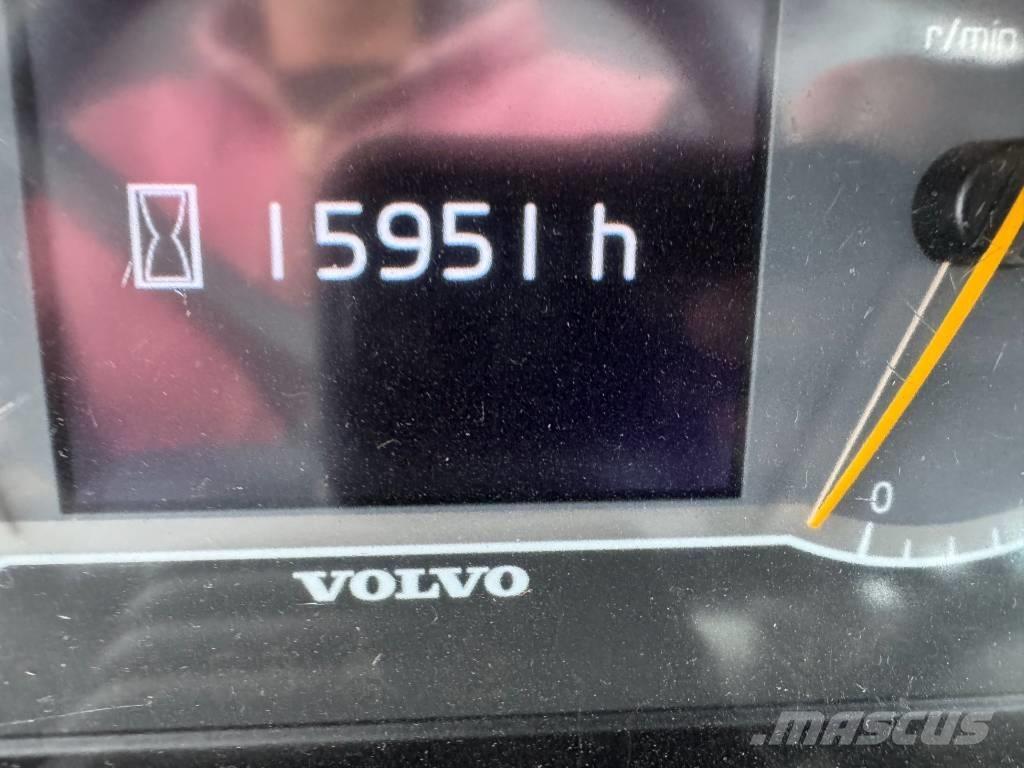 Volvo L 90 H لوادر بعجل