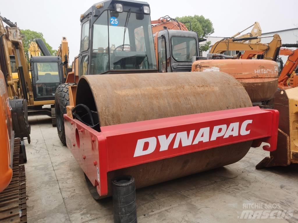 Dynapac CA 25 D مداحل أحادية الأسطوانة