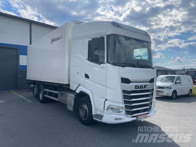 DAF XG 530 FAN شاحنات ذات هيكل صندوقي
