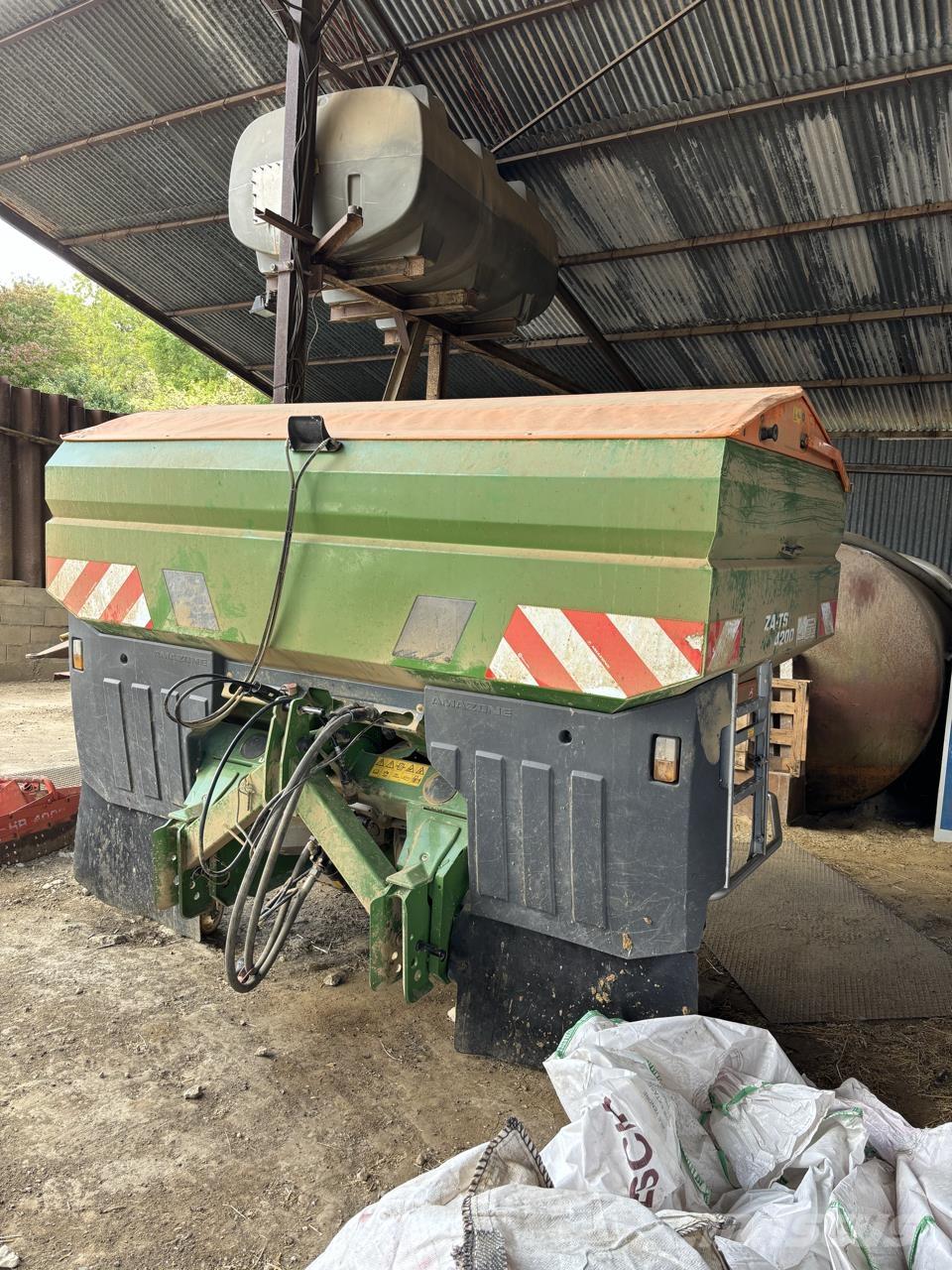 Amazone ZA TS 4200 معدات رش أسمدة