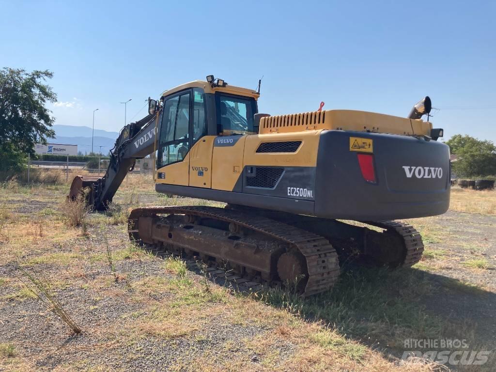 Volvo EC 250 D N L حفارات زحافة