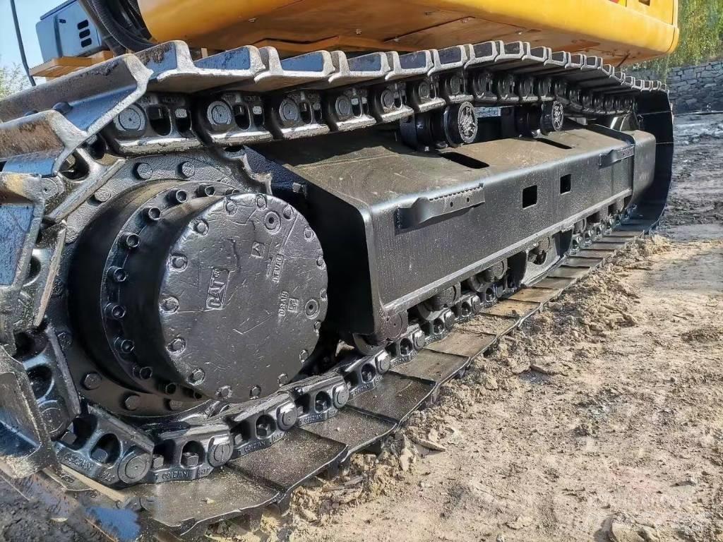 CAT 336 D L حفارات زحافة