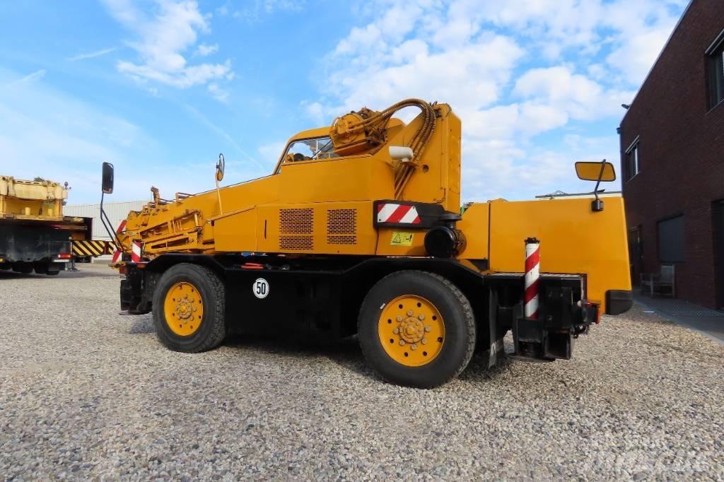 Kobelco RK 70 MZ رافعات الطرق الوعرة