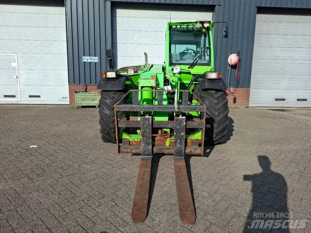 Merlo TF38.7 مناولات متداخلة