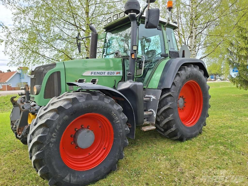 Fendt 820 Vario TMS الجرارات