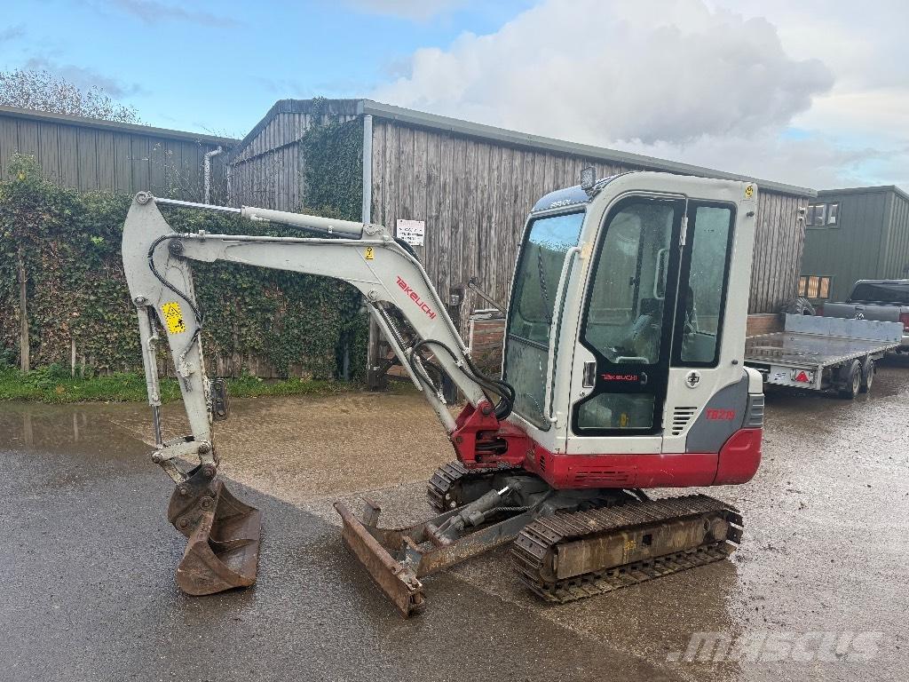 Takeuchi TB 219 حفارات صغيرة أقل من 7 طن (حفارات صغيرة)