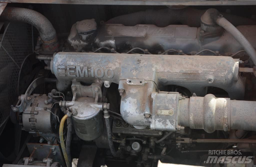 Hitachi KH 125-3 رافعات مجنزرة