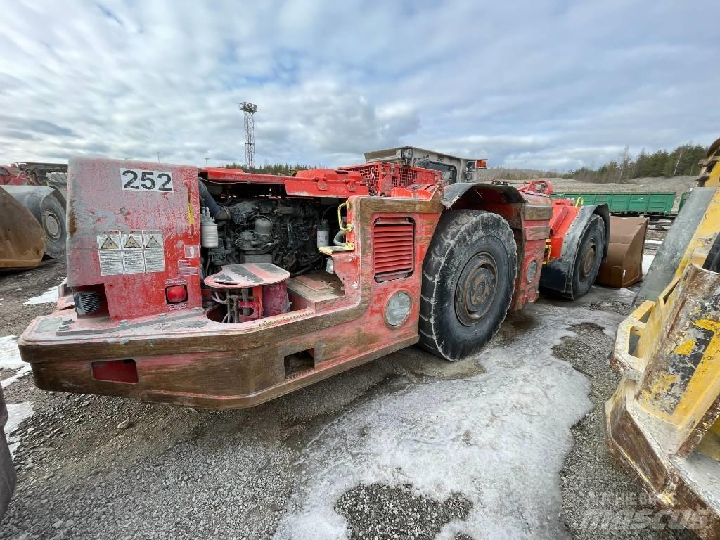 Sandvik LH 410 لوادر للعمل تحت سطح الأرض