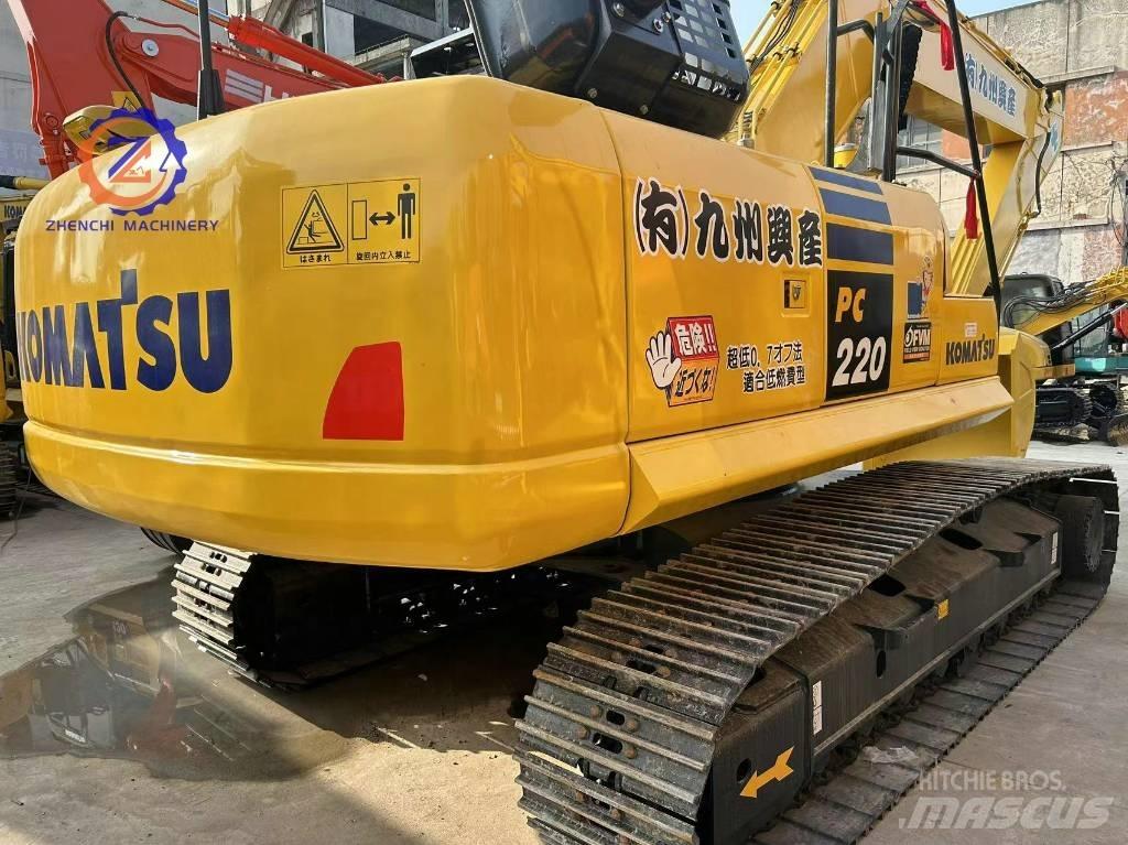 Komatsu PC 220-8/ حفارات زحافة