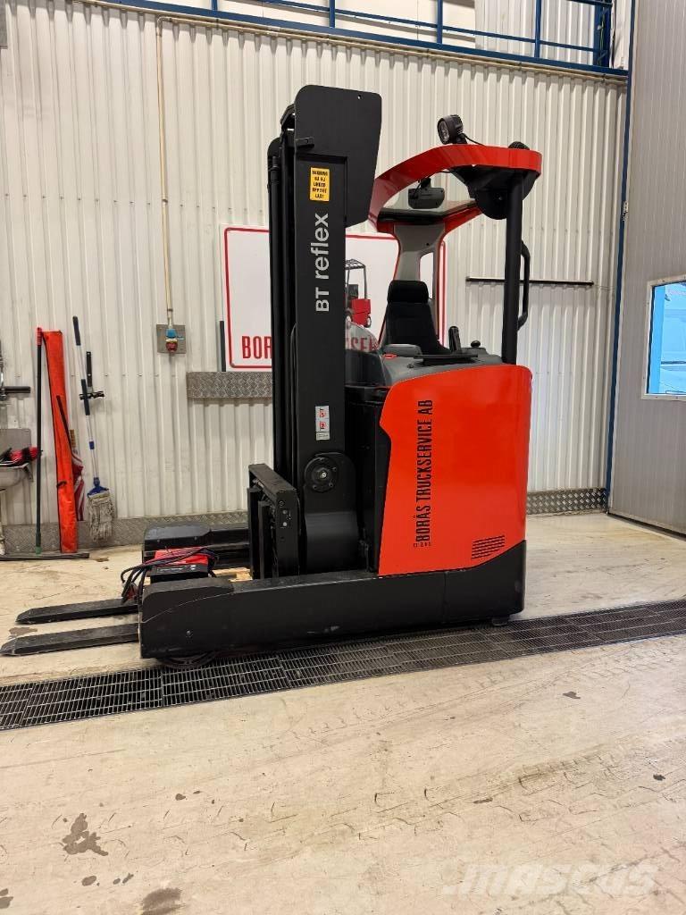 BT truck RRE 200 H شاحنة مناولة