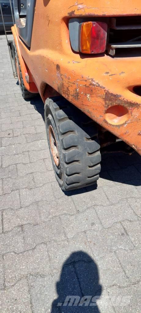 Linde H 20 T-03 شاحنات LPG