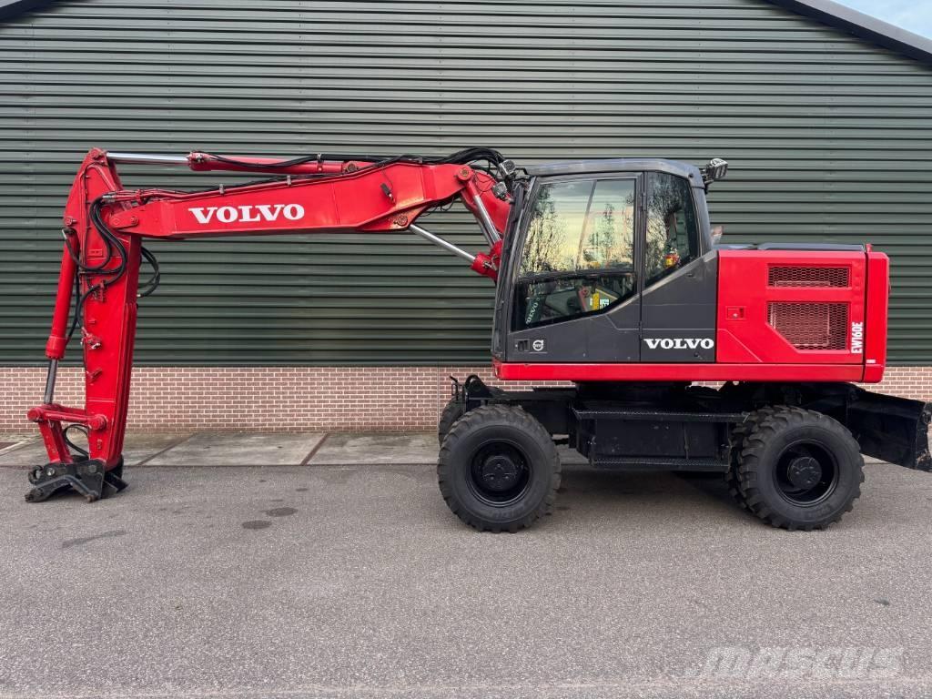 Volvo EW 160 E حفارات بعجل