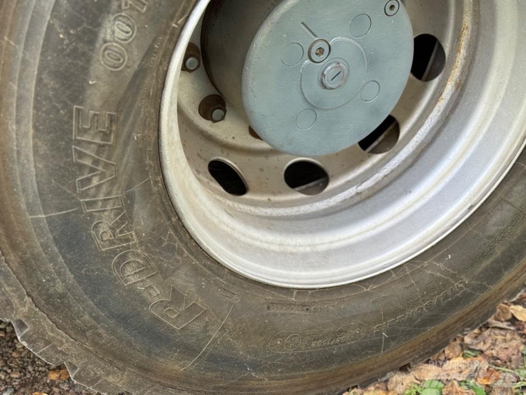 Kalmar DCE 100-6 شاحنات الديزل