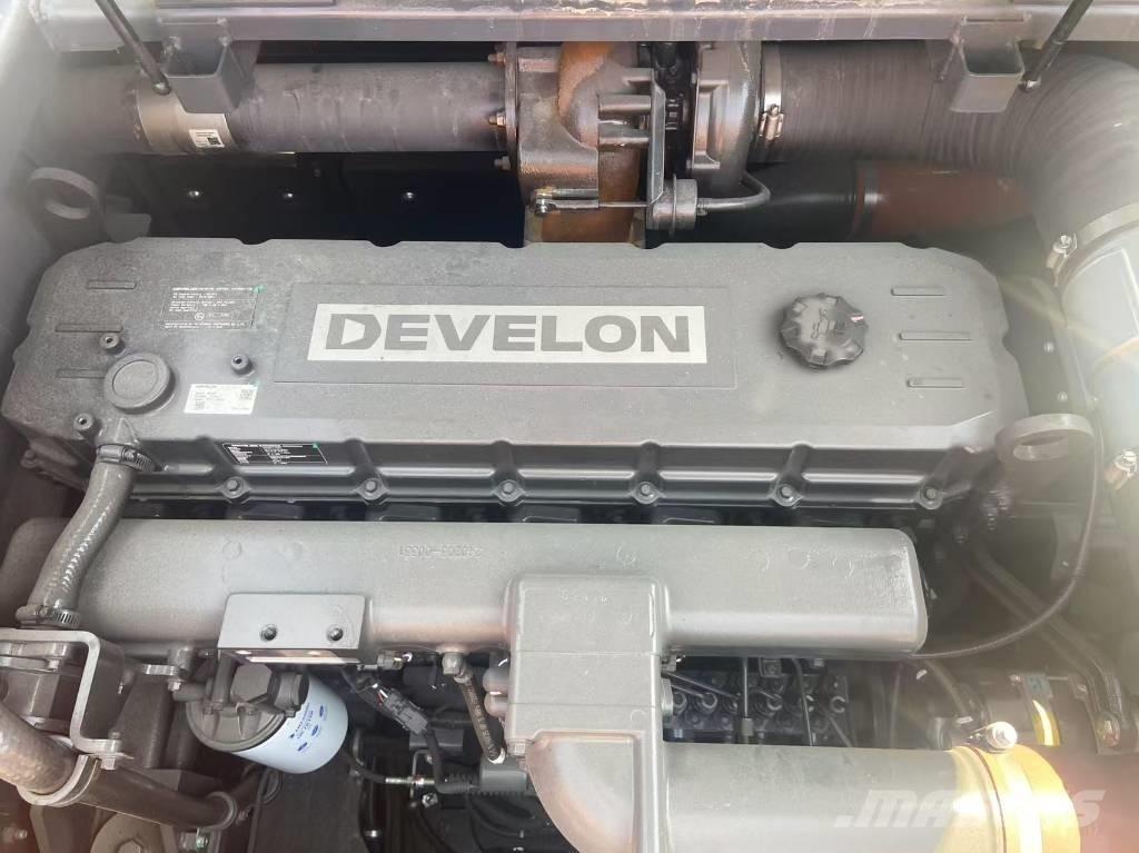 Develon DX 450 حفارات زحافة