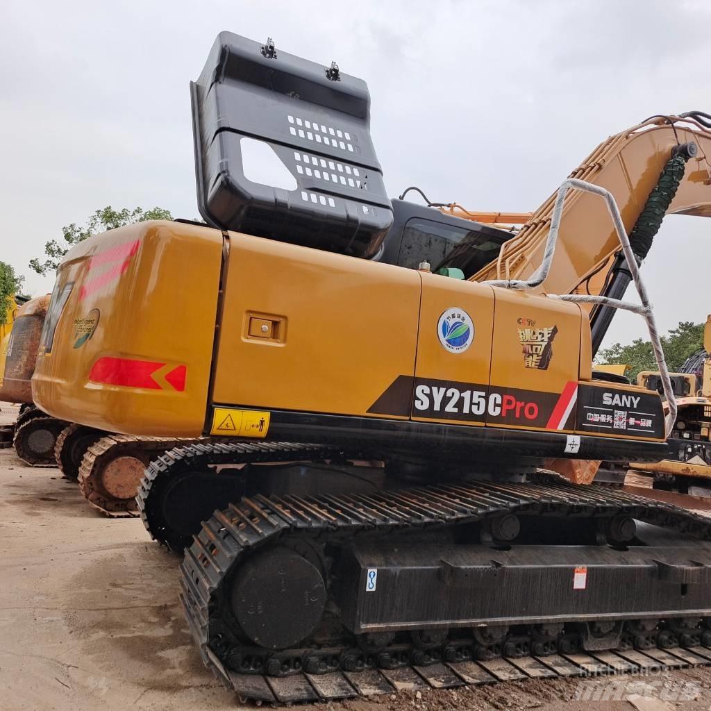 Sany SY 215 C حفارات زحافة