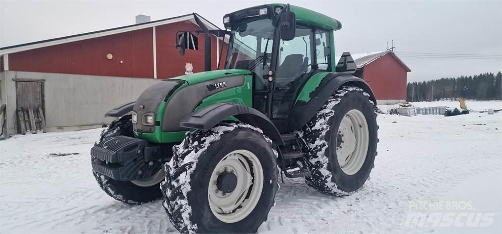 Valtra C130 Hitec الجرارات