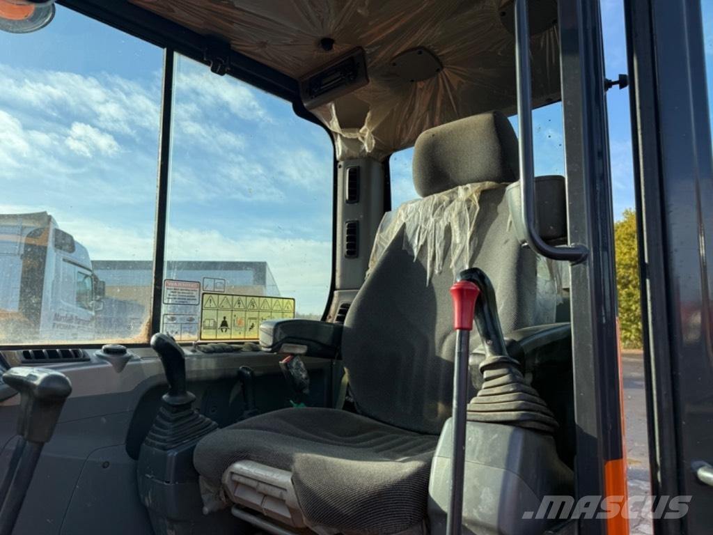 Doosan DX 63-3 حفارات صغيرة أقل من 7 طن (حفارات صغيرة)