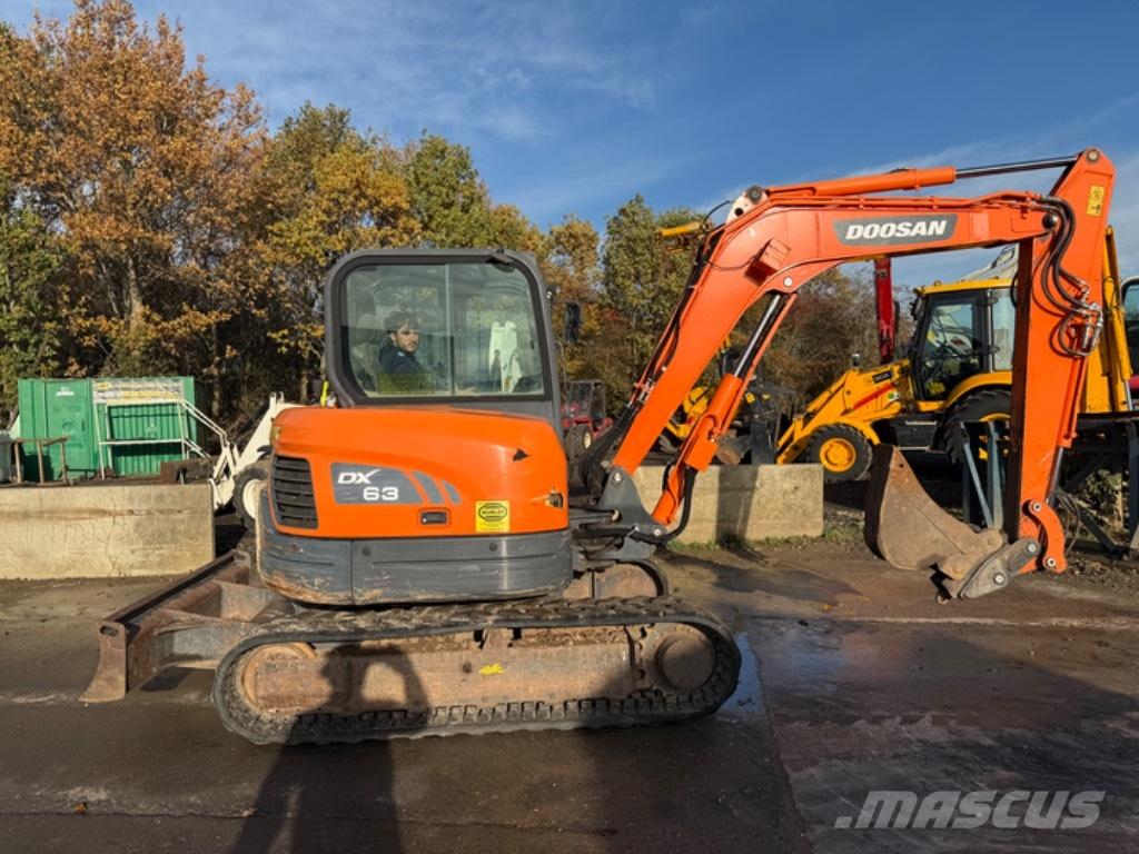 Doosan DX 63-3 حفارات صغيرة أقل من 7 طن (حفارات صغيرة)