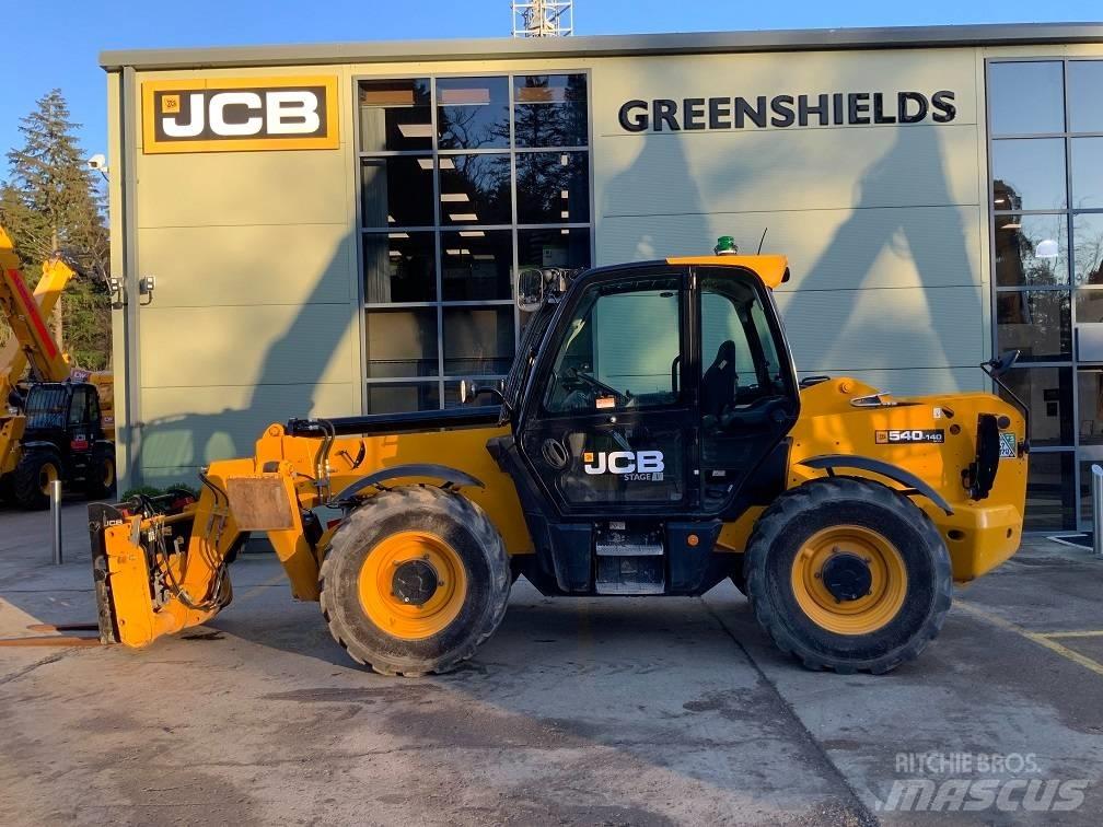 JCB 540V140 مناولات متداخلة