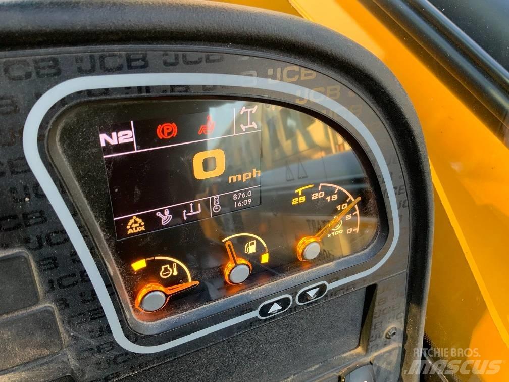 JCB 540V140 مناولات متداخلة