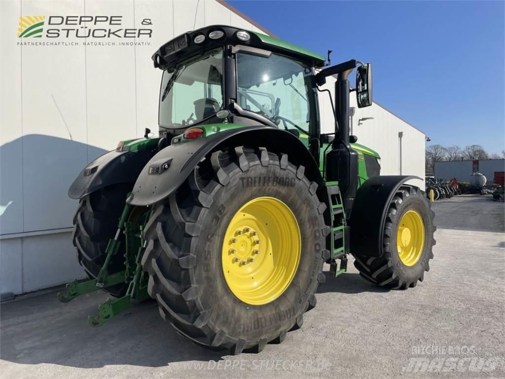 John Deere 6250R الجرارات