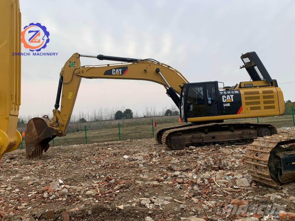 CAT 349 E حفارات زحافة