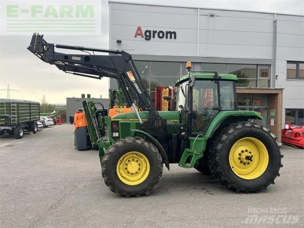 John Deere 7700 الجرارات