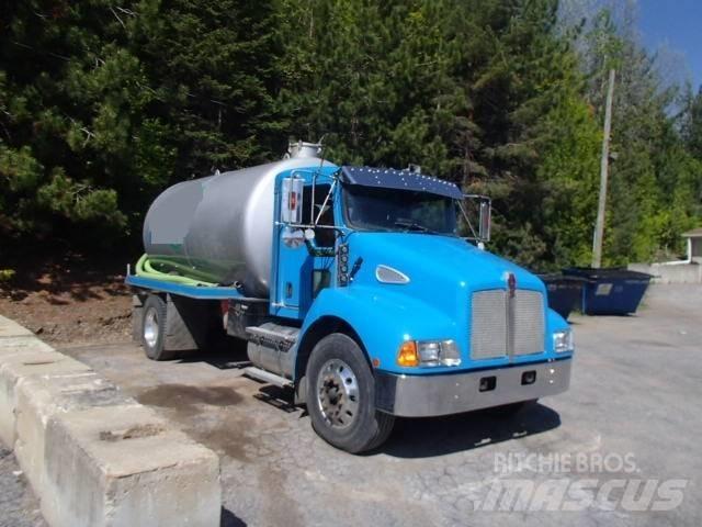 Kenworth T 300 شاحنات مزدوجة / خلخلة