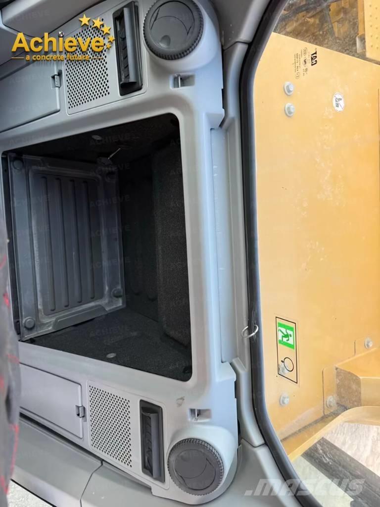 CAT 336 حفارات زحافة