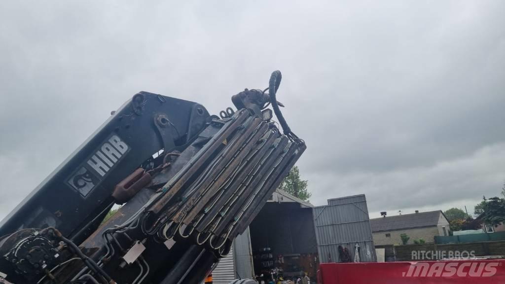 Volvo FH 460 8 x 4 شاحنات الرافعات