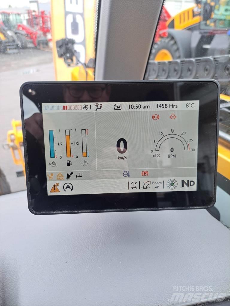 JCB 542-70 Agri Pro معدات مناولة لأغراض الزراعة