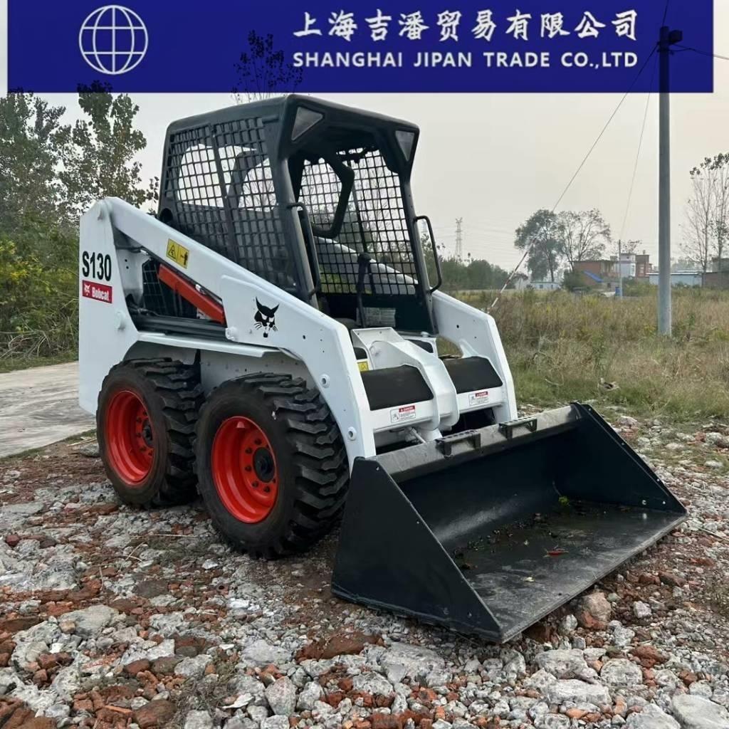 Bobcat S 130 لوادر انزلاقية التوجيه
