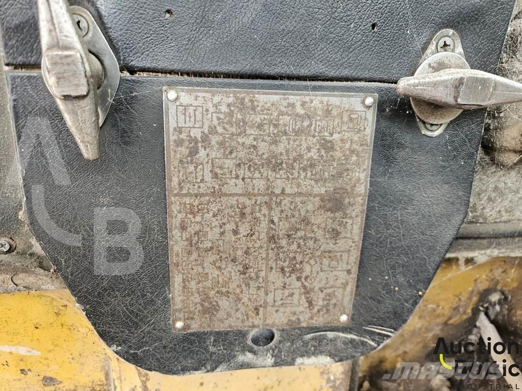  Onbekend T-170 بلدوزرات مجنزرة