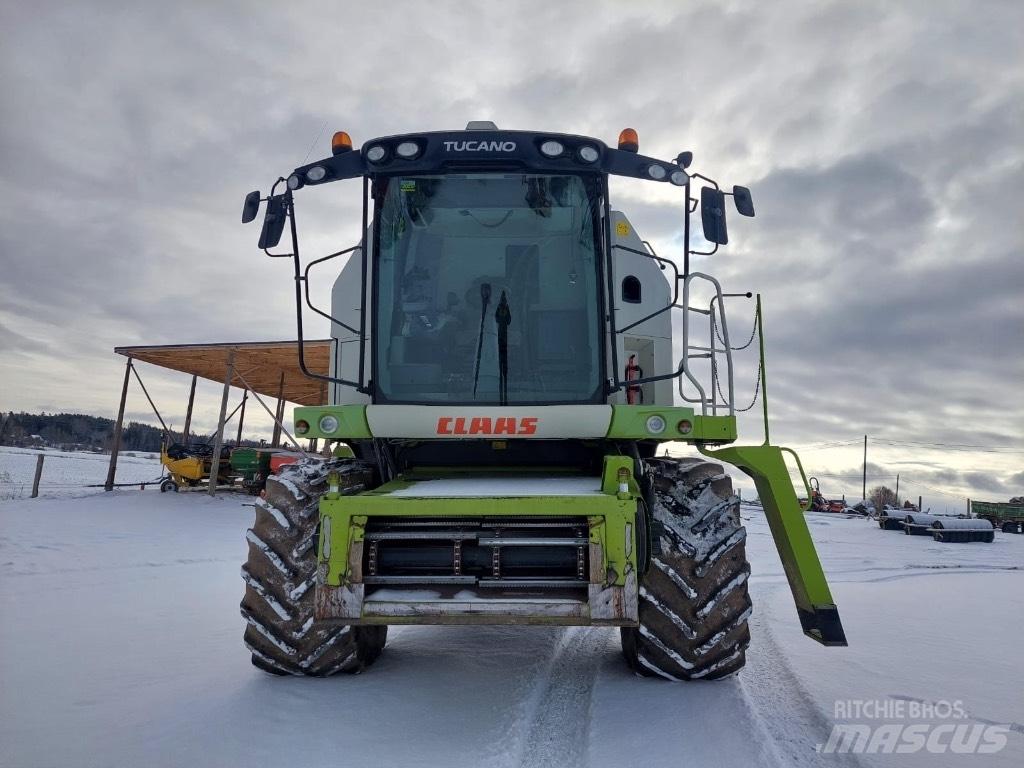 CLAAS Tucano 450 حصادات