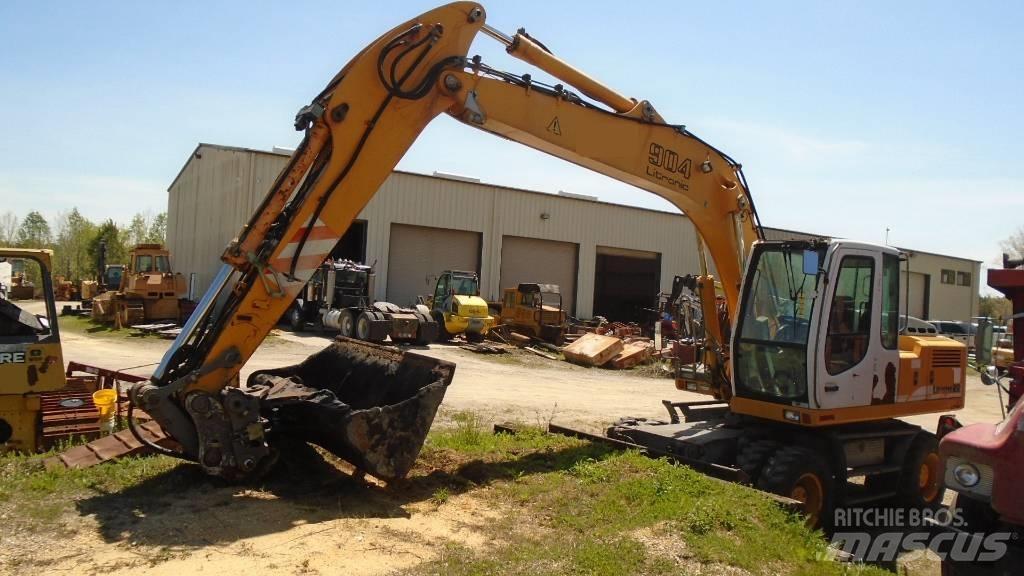 Liebherr A 904 C حفارات بعجل