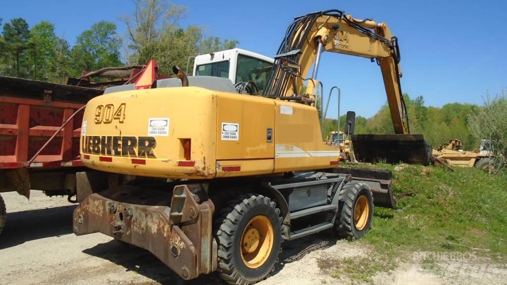 Liebherr A 904 C حفارات بعجل